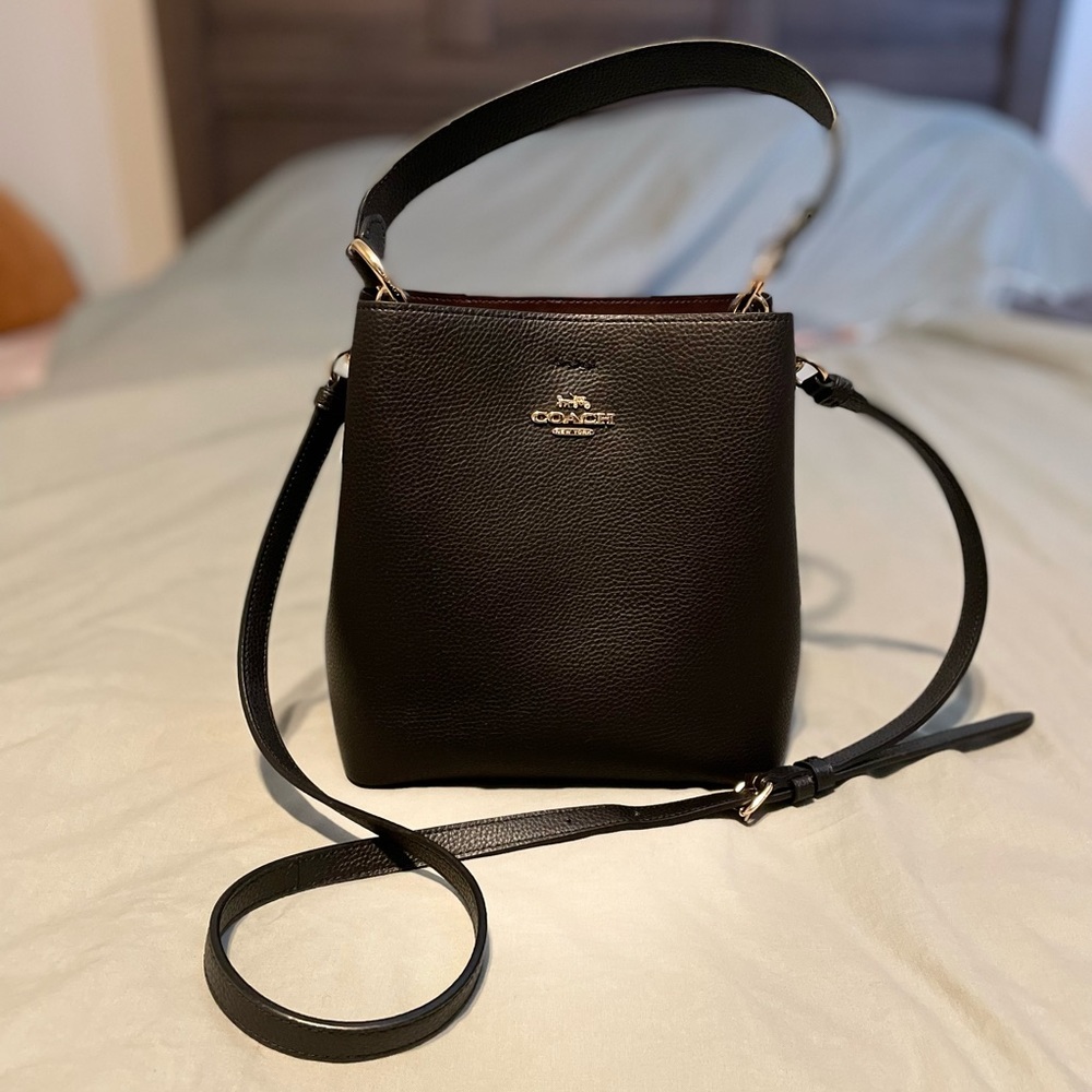 Authentic coach bucket bag. Sold out online